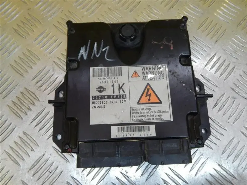 Блок управления двигателем 23710EB33B