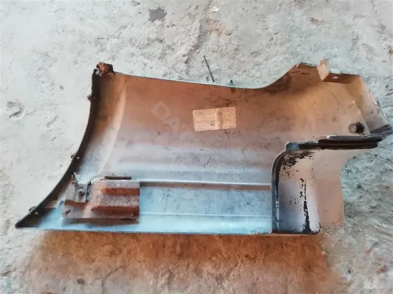 Задний бампер 91404