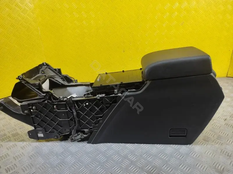 Подлокотник LR071508