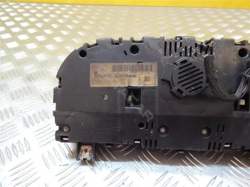 Панель приборов hj3210849bc