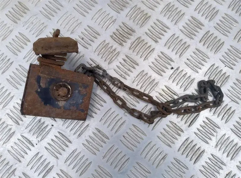 Крепление запаски 57210EA000