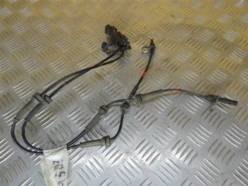 Датчик АБС BJ322D372CC
