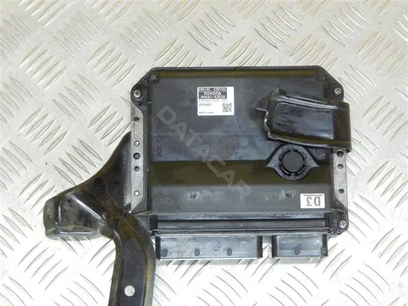 Блок управления двигателем 8966142030