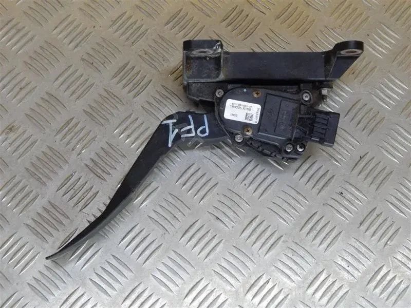 Педаль газа 180025X10B