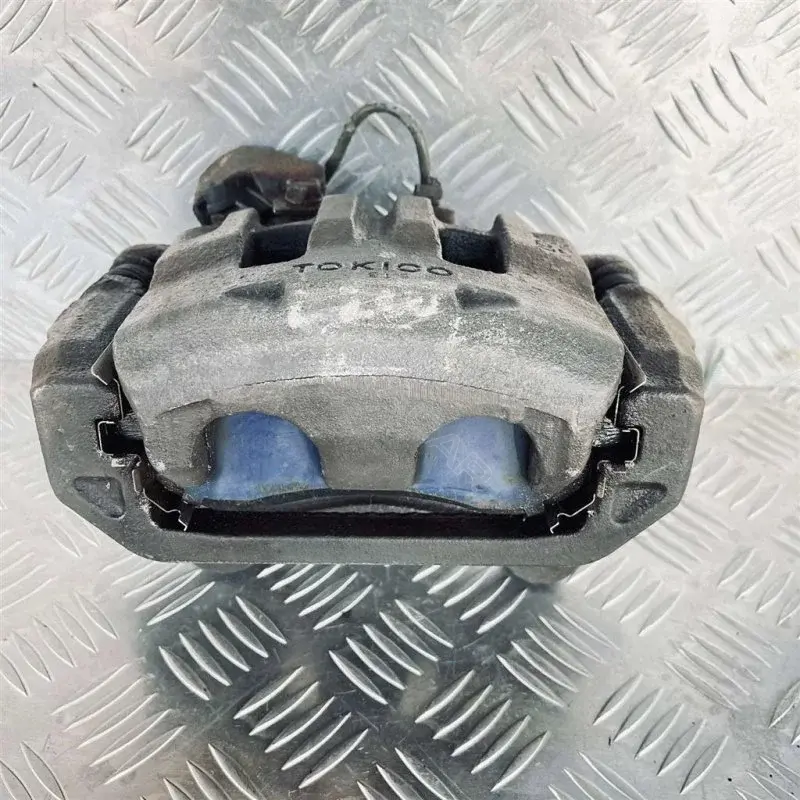 Суппорт тормозной MR977362