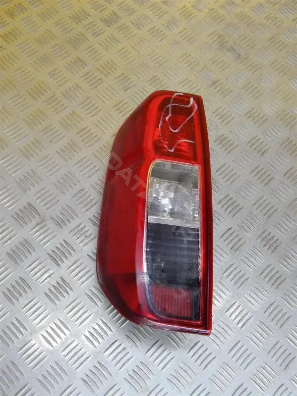 Задние фонари 26551EB380