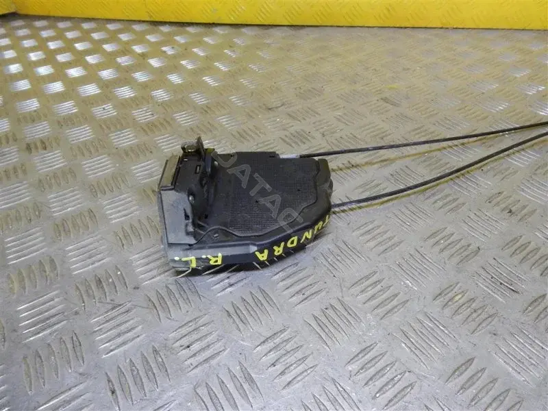 Замок двери 690600C060