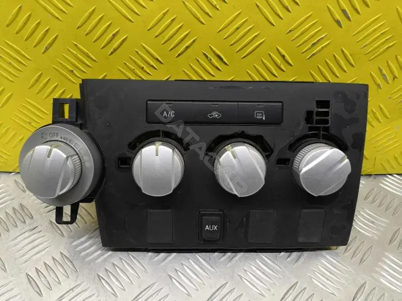 Блок управления климат-контролем 840100CC10