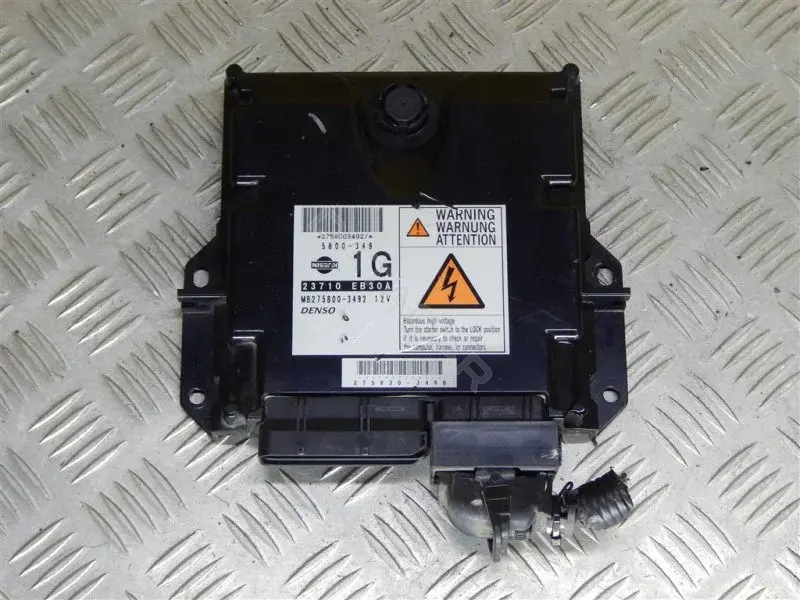 Блок управления двигателем 23710EB30A