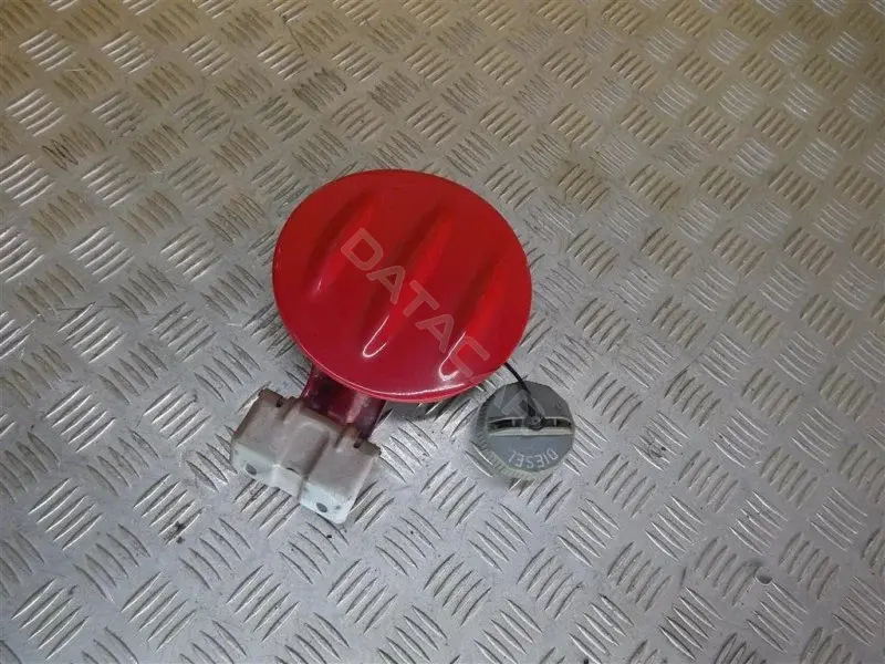 Крышка лючка топливного бака 5940A031