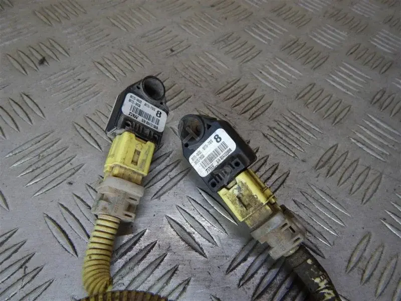 Датчик удара 8917371010