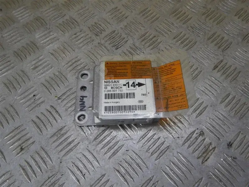 Блок управления подушками безопасности 98820EB01C