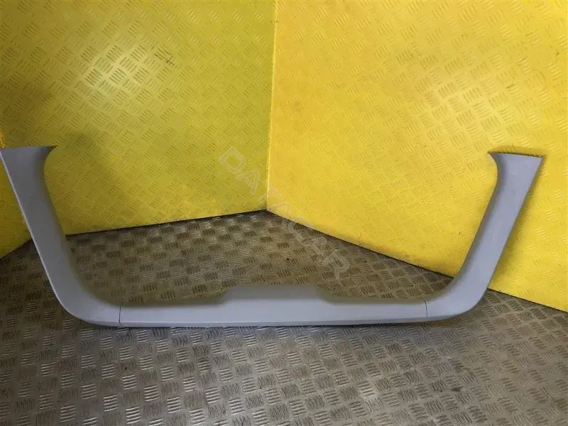 Обшивка крышки багажника 6793960090