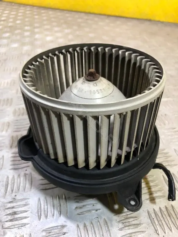 Моторчик печки 5NFH19805AC