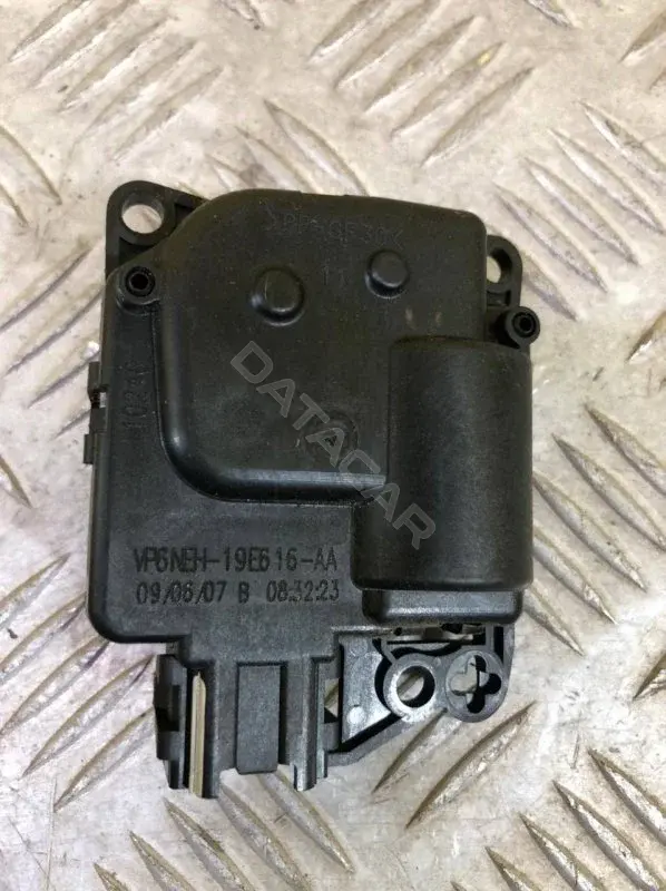 Мотор заслонки печки VP6NEH19E616AA