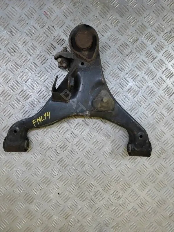 Рычаги 54500EB300