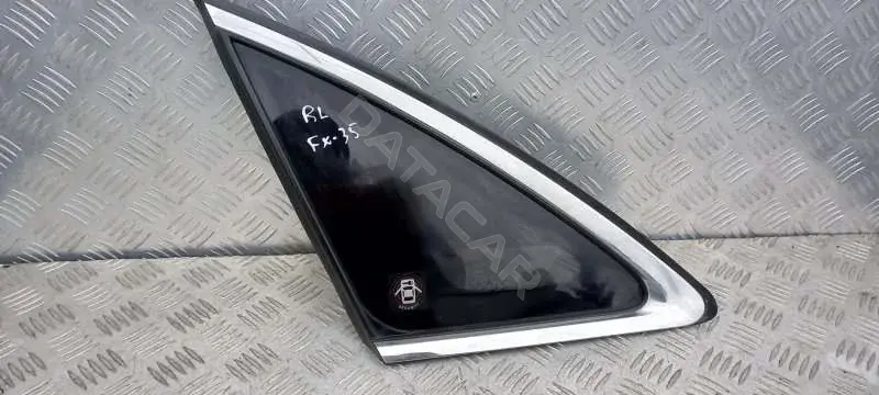 Стекло двери 833011CA0A