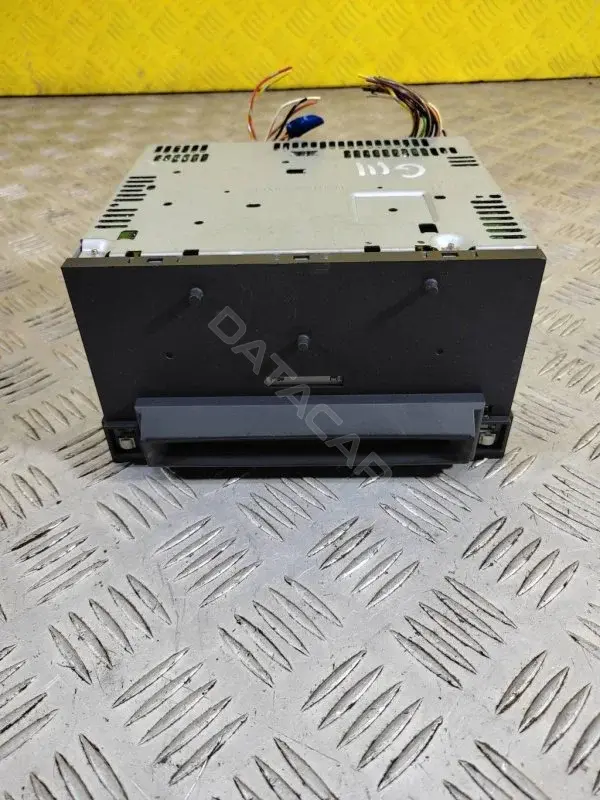 Магнитола 28185eb610