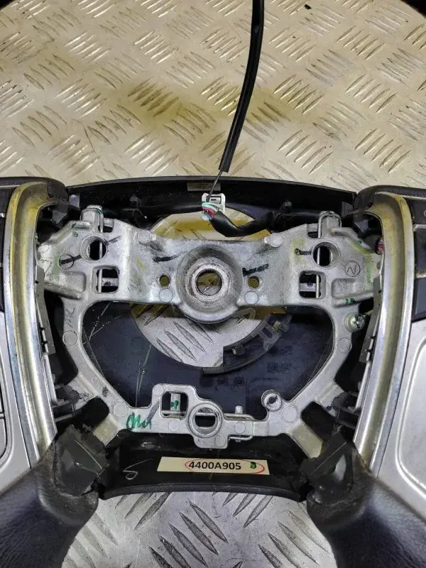 Руль 4400B212XA