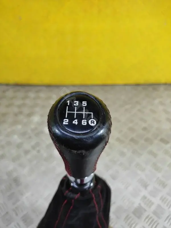 Ручка КПП 32865EB308