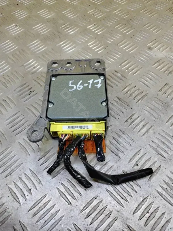Блок управления подушками безопасности 89820EB01C