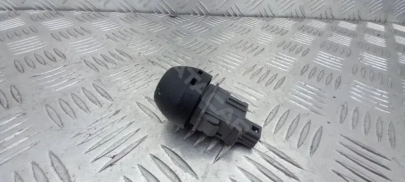 Кнопка аварийки 8433242020