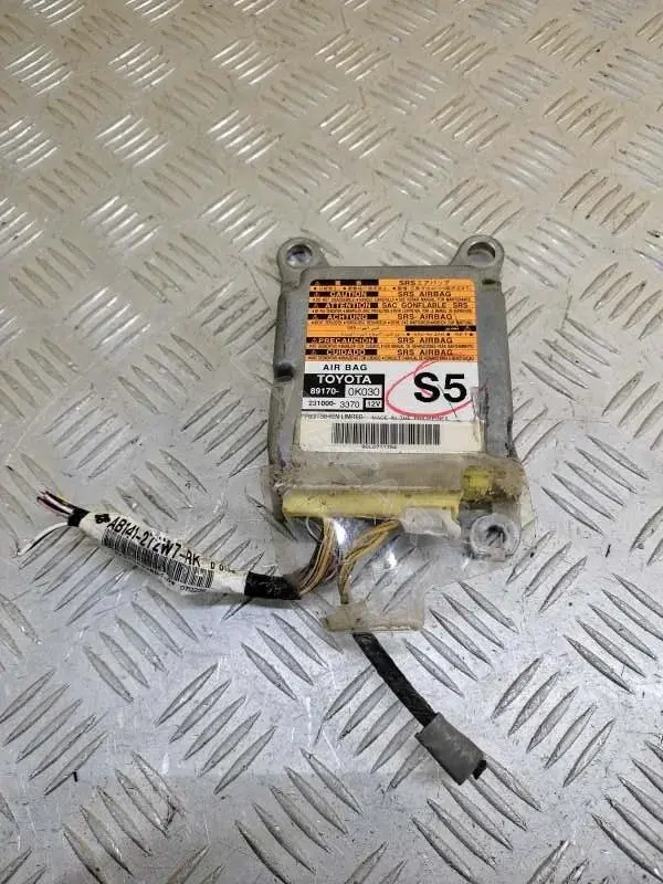 Блок управления подушками безопасности 891700J030