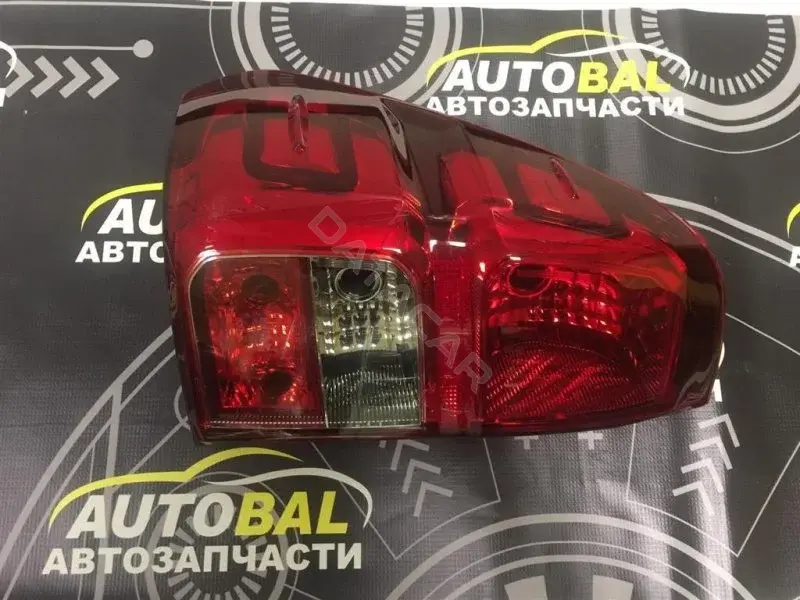 Задние фонари 815610K270