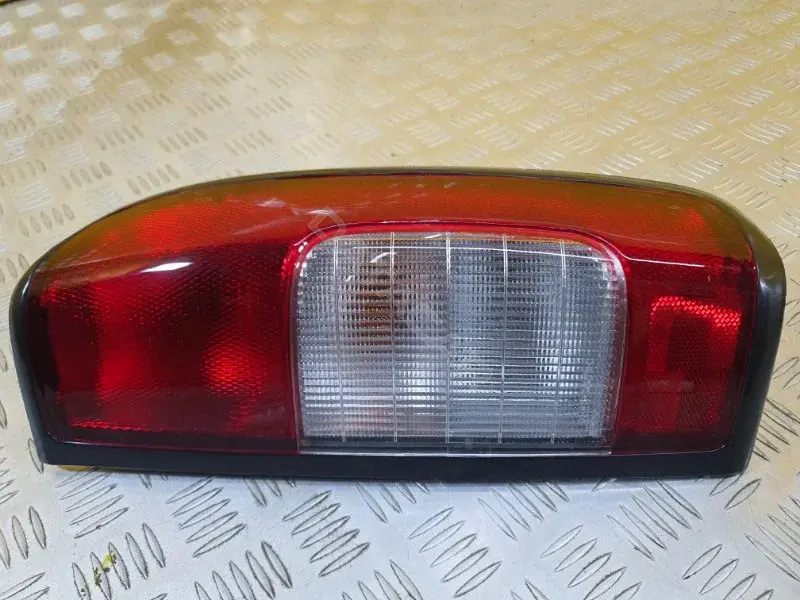 Задние фонари 265502S425