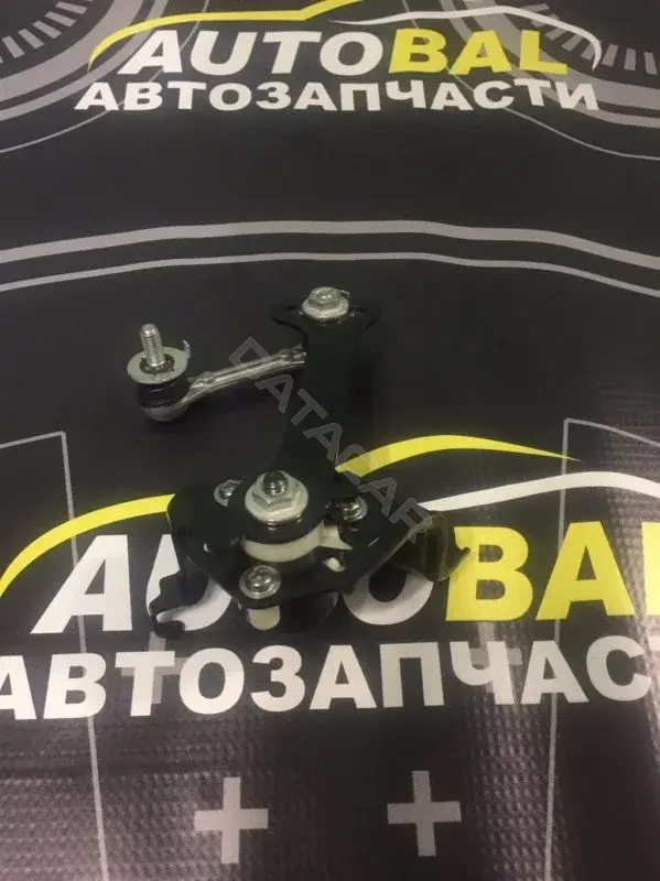 Датчик положения подвески 8940660030