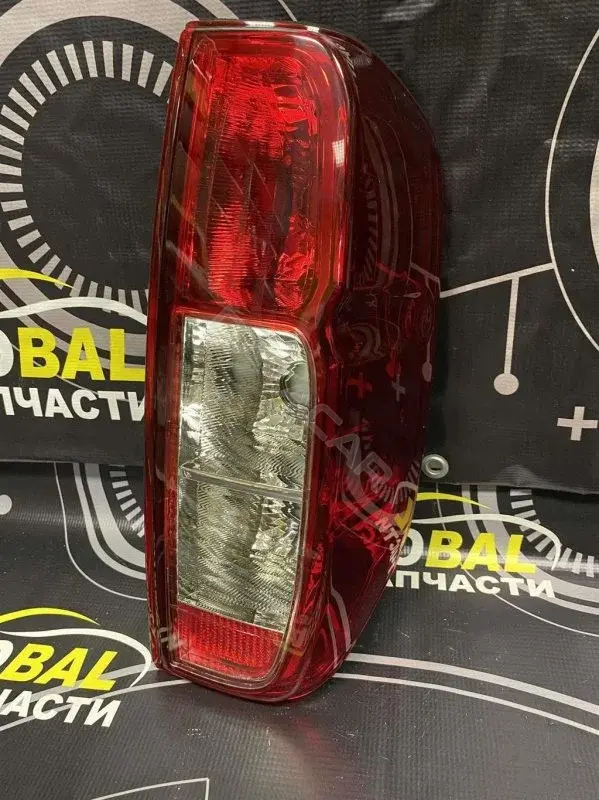 Задние фонари 26550EB38A