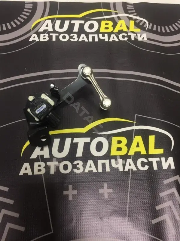 Датчик положения подвески 8940560020