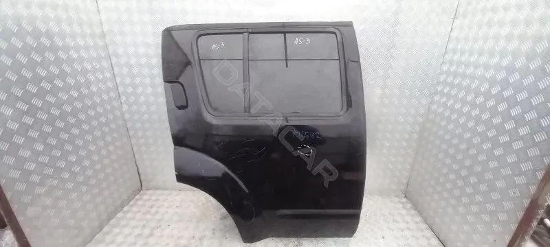 Дверь 82100EB330