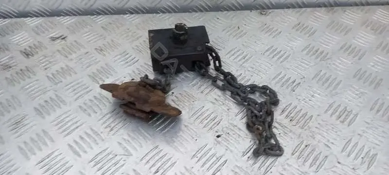 Крепление запаски 57210EB71A