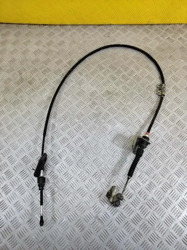 Трос КПП MR580768