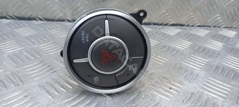 Кнопка аварийки 8520109200HCX