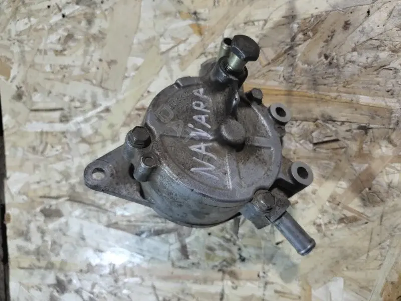 Вакуумный насос 14650EB300