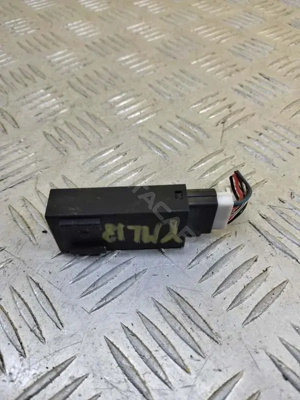 Иммобилайзер MN141557