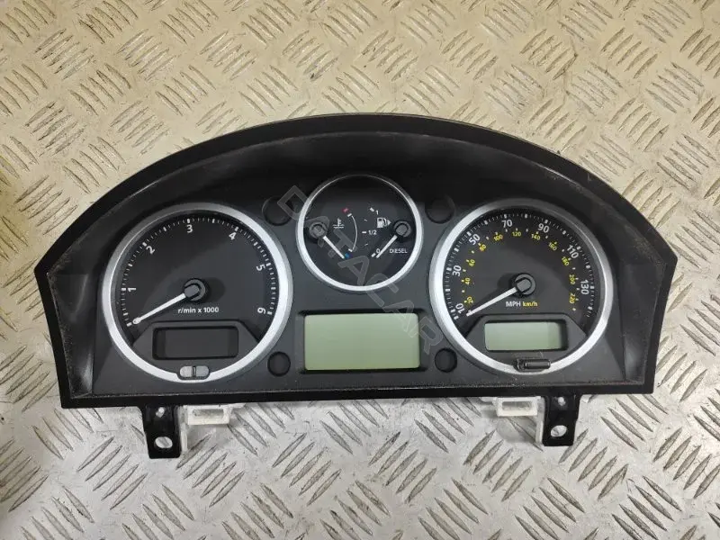 Панель приборов LR0019001
