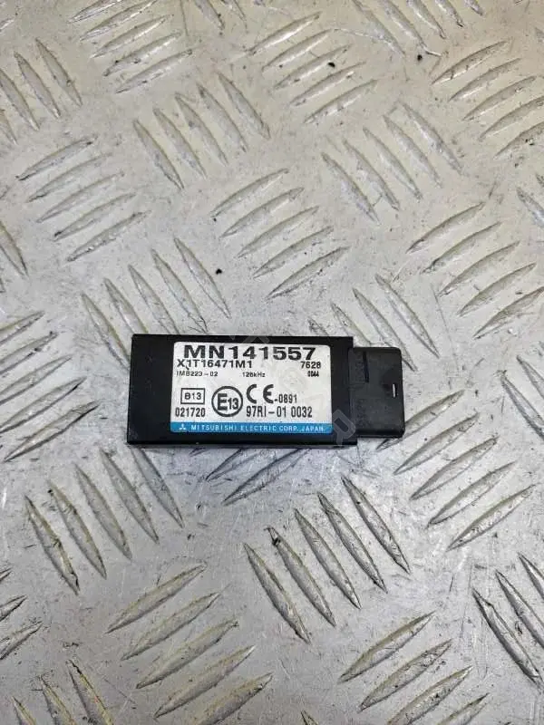 Иммобилайзер MN141557