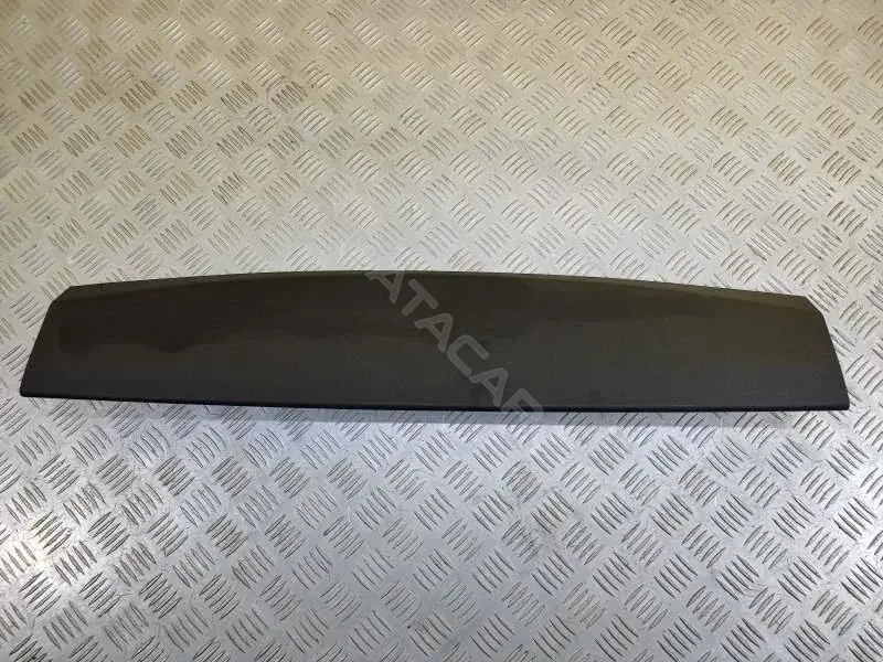 Обшивка крышки багажника 6793978010