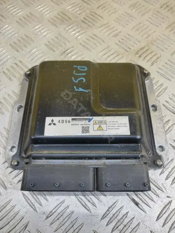 Блок управления двигателем 1860B557