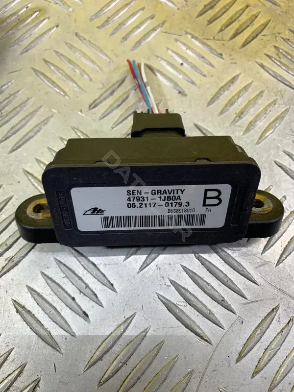 Датчик ускорения 479311JB0A