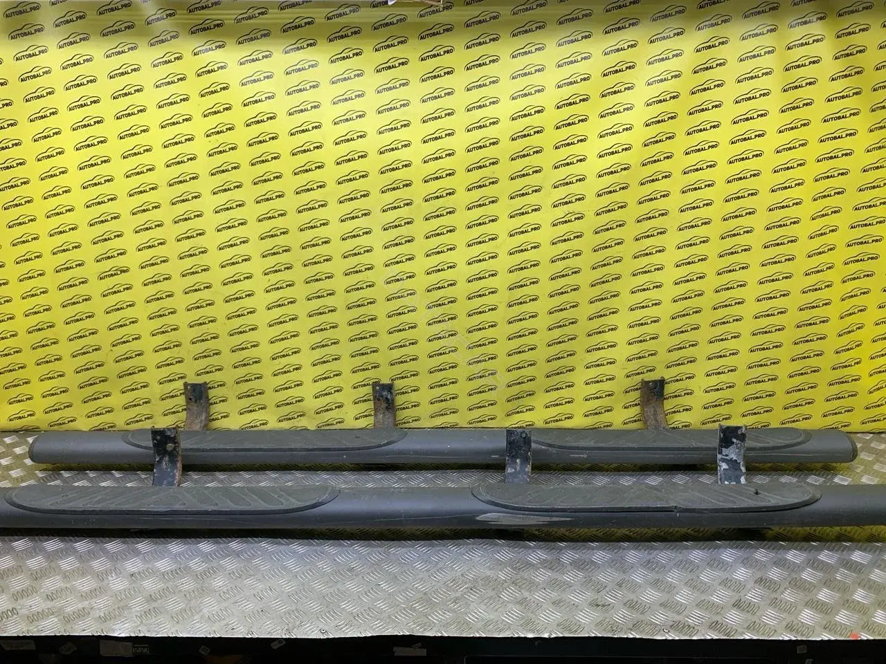 Подножка 96100EB10A