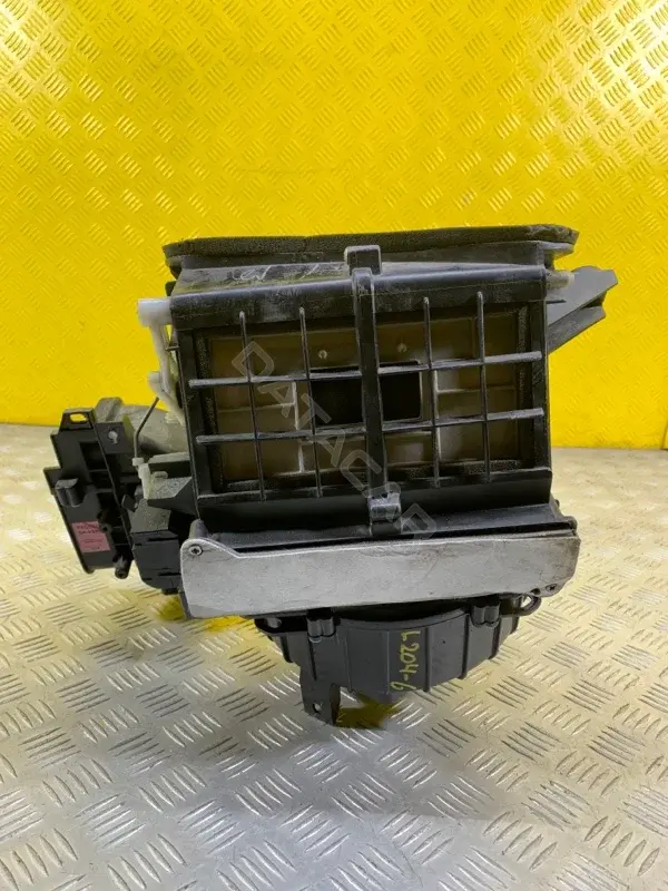 Корпус отопителя (печки) 7802A148