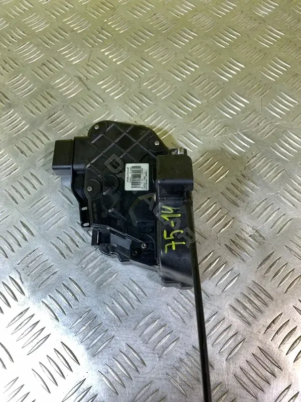 Замок двери 6W8A21812AF