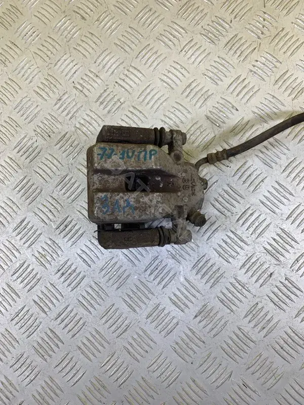 Суппорт тормозной 4783042080