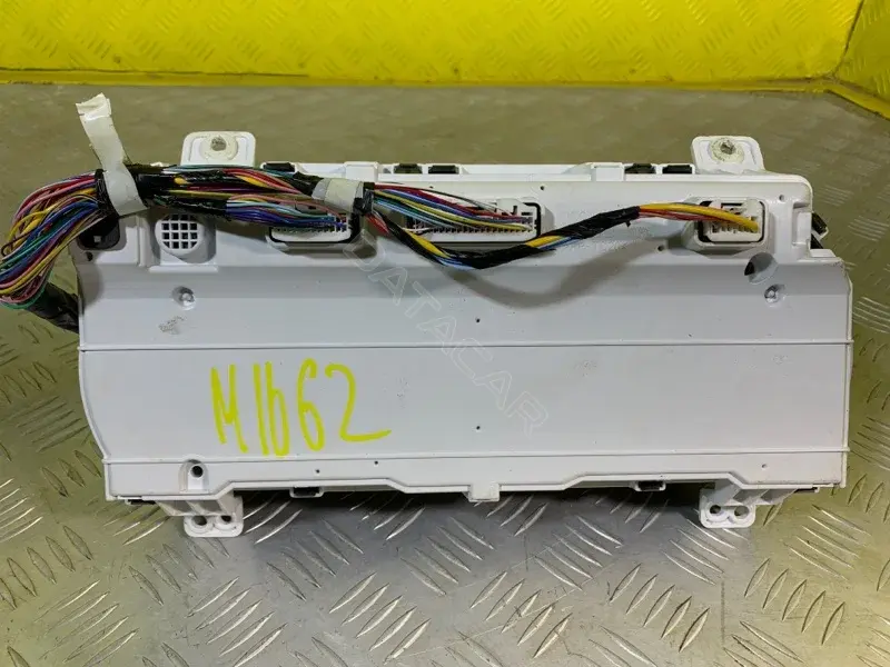 Панель приборов 83800FF670A