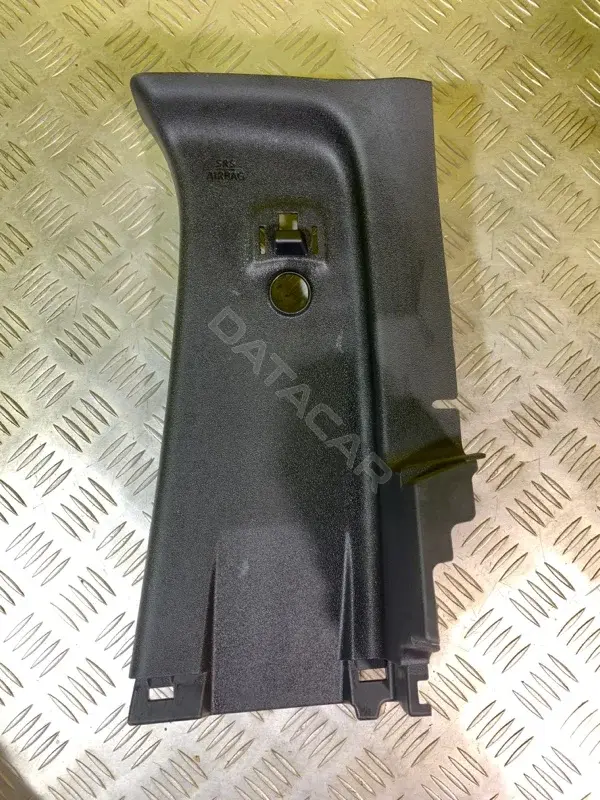 Обшивка стойки задней 62511KK080