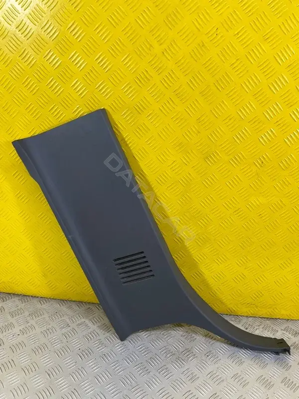 Обшивка стойки задней 625140K020